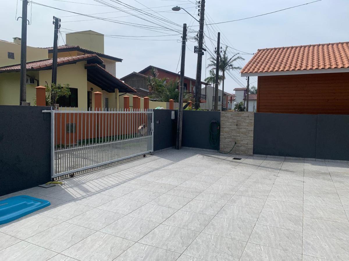 Casa De Temporada No Sul Da Ilha Com Piscina Villa Florianopolis Exterior photo
